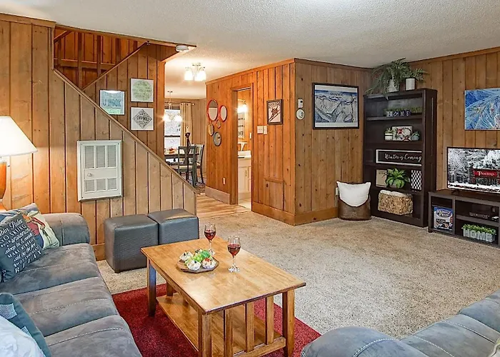 Tree Top 27 Mountaineer 3 Bedroom Condo Slope Side