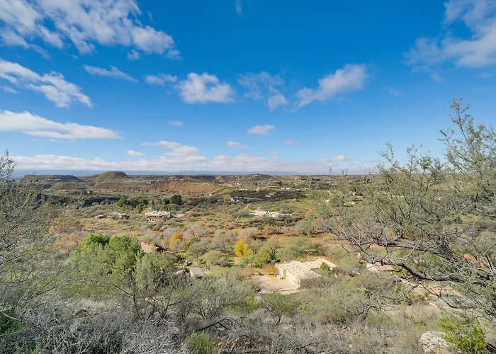 Surrounding Mtn & Valley Views! Cornville Getaway