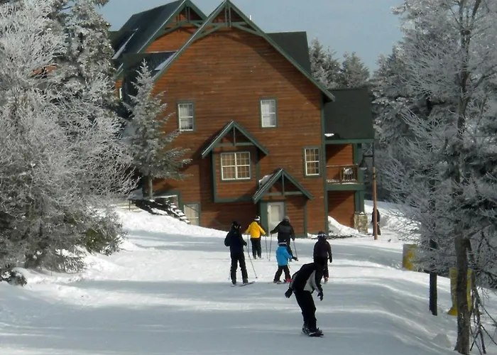 Camp Four 23: Pet Friendly, Slope Side, Gas Fireplace