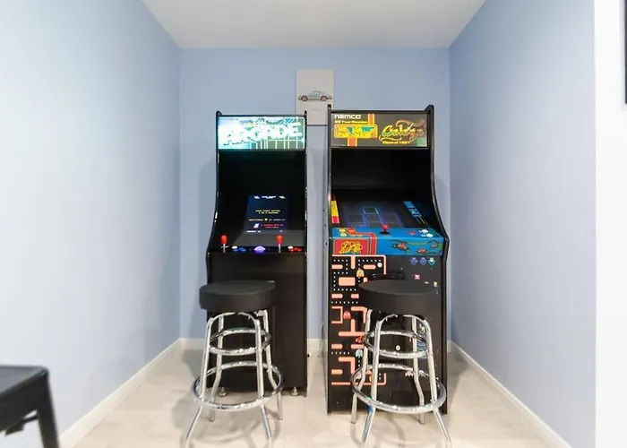 Bay Breeze Escape - 3Br Home With Game Room, Huge Backyard, Patio & Minutes From Boardwalk