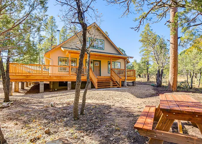 Peaceful Blue Ridge Cabin W/ Wraparound Deck!