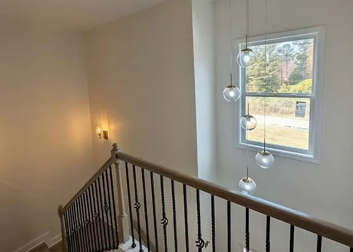 Cozy Modern Retreat In Douglasville