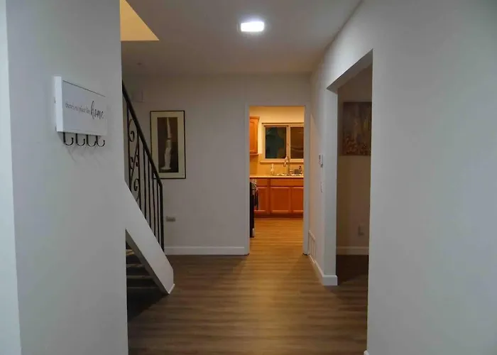 Beautiful And Cozy 4-Br Residential Home!!!