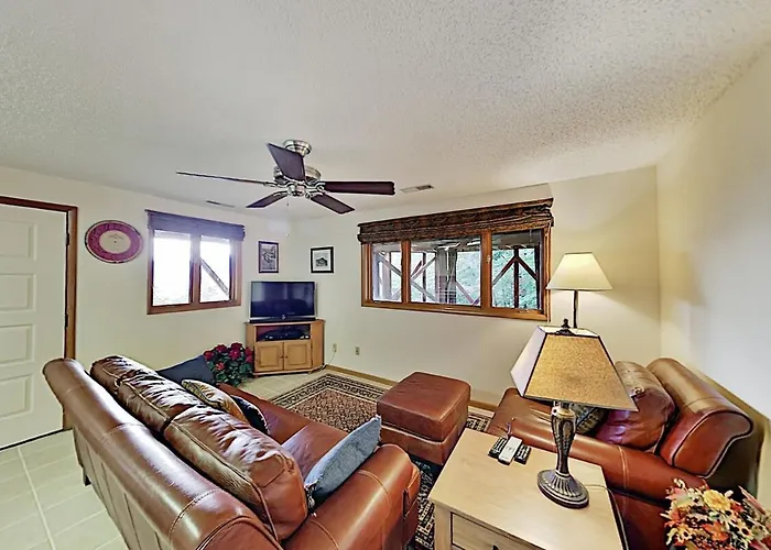 Sunset Retreat - Big Deck, Mountain & Lake Lure Views!