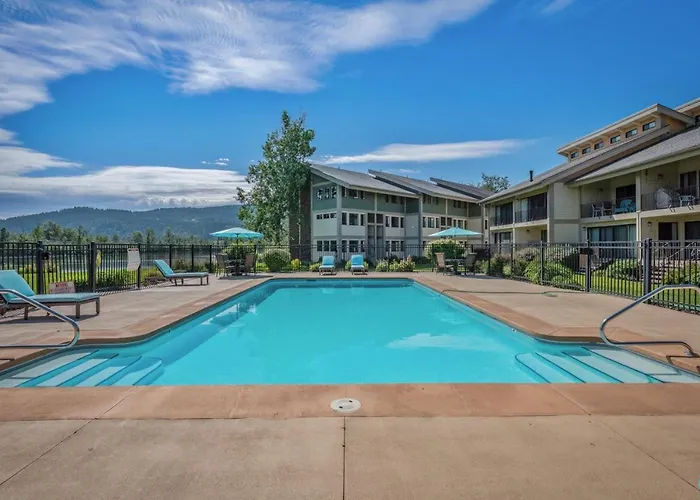 Base Camp For Downtown Sandpoint And Schweitzer Resort