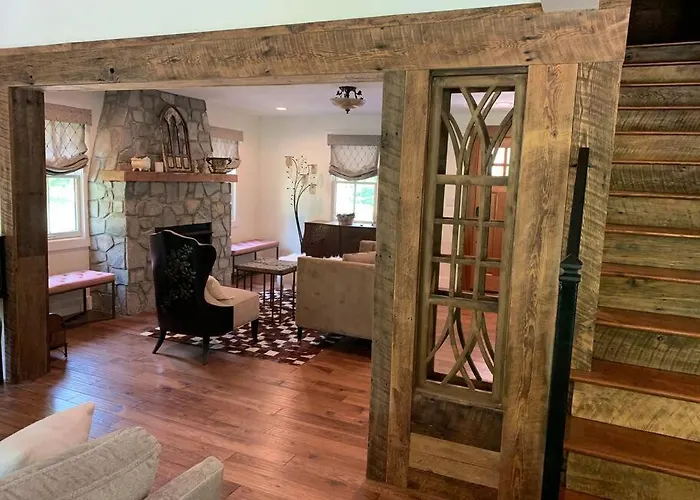 1878 Victorian Farm House Near Asheville
