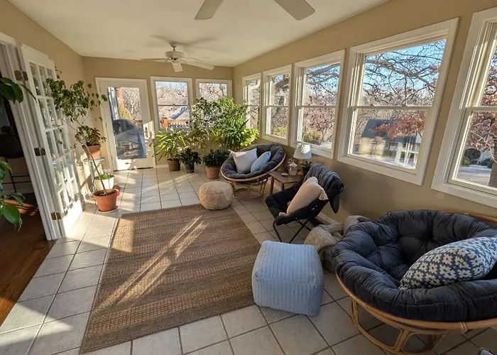 All-King Beds, Chefs Kitchen, Quiet Outdoor Oasis