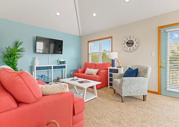 3 Bedrooms, Hot Tub, Fire Pit, And Pet Friendly