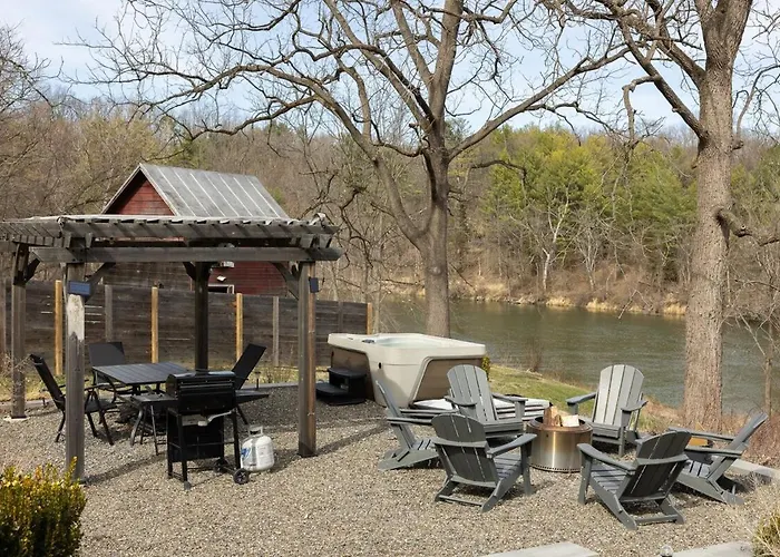 Rustic Luxe Creekside Retreat With Hot Tub And Fire Pit, Minutes From Hudson