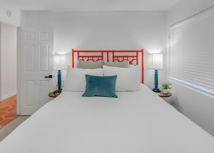 Indian Wells Saltwater Pool Home Walk 2 Tennis & Festival Shuttles