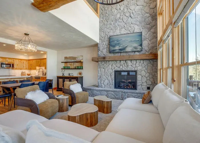 Walk To Lift! Luxe, Updated Cbmr Home W/ Mtn Views