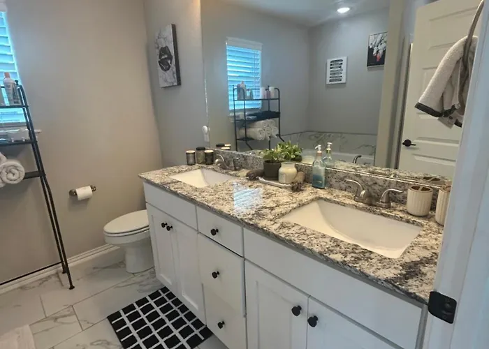 Nwa Modern Stay