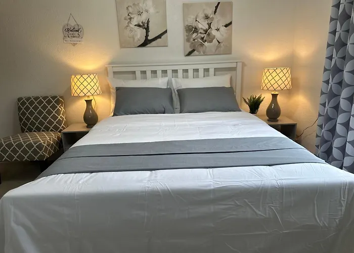 Cozy Suite B