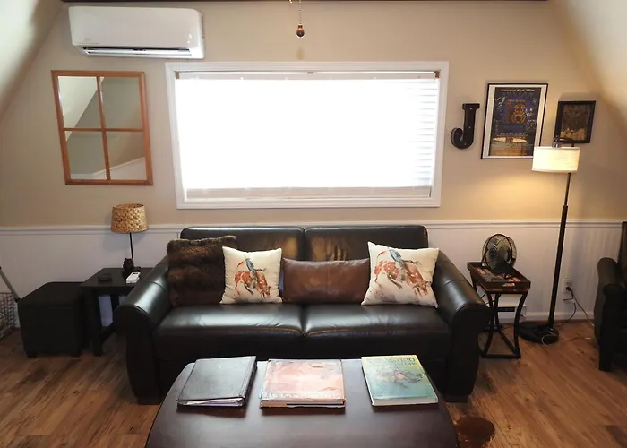 Historic Gold Town Loft A-Frame 1 Bedroom With Sofa Sleeper Wifi