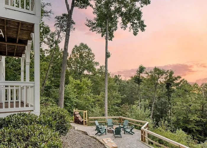 Hot Tub, Deck W/ Breathtaking Mountain Views
