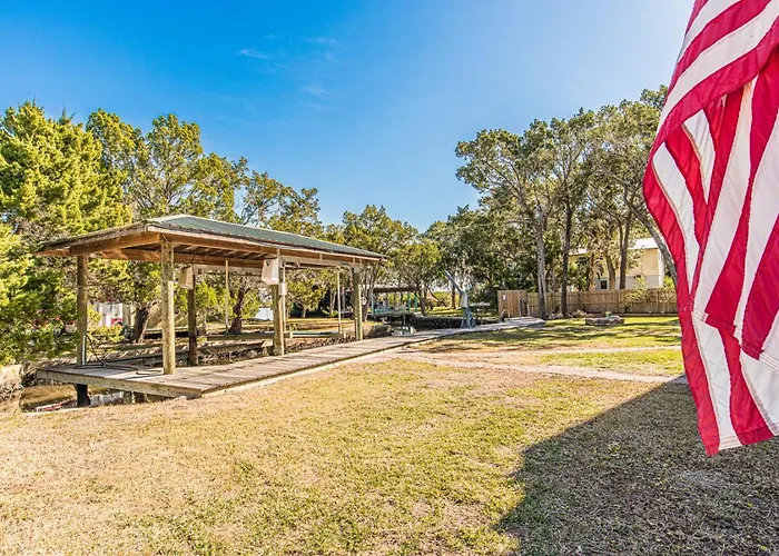 Twin Heron Hideaway Waterfront Ozello Home, Hot Tub, Kayaks, Firepit, Boat House, Sleeps 6, Amazing Views From The Living Room, Professionally Designed! Weber Grill Available, Allows 1 Dog With Addl Fee