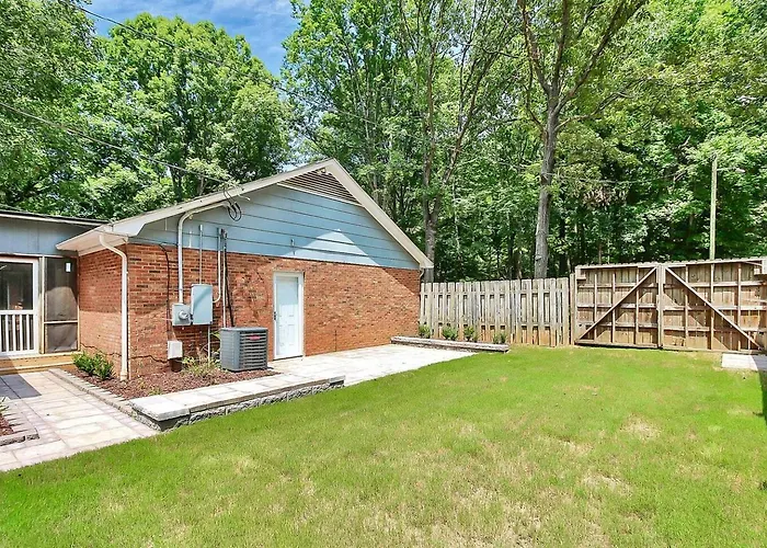 Luxe Living & Location - Downtown - 3Bd2Ba