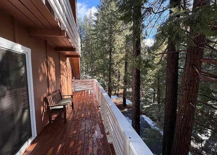 El Capitan Hideaway - A-Frame Cabin Yosemite West