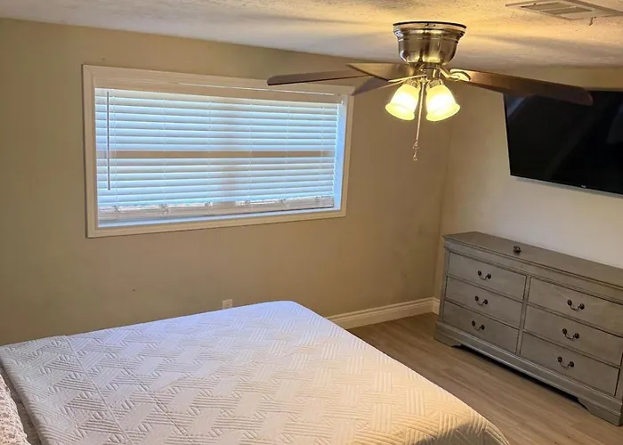 Spacious Bryan Retreat Near Texas A&M