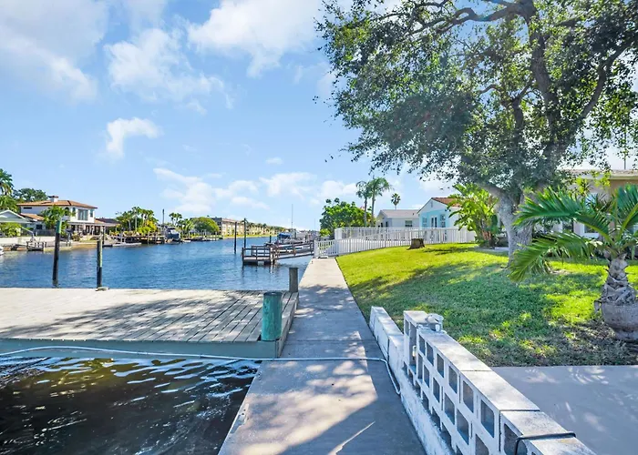 Waterfront Fishing Pier - The Pier Cottage
