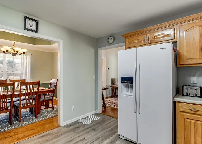 Near Tims Ford Lake: Peaceful Retreat W/ Patio