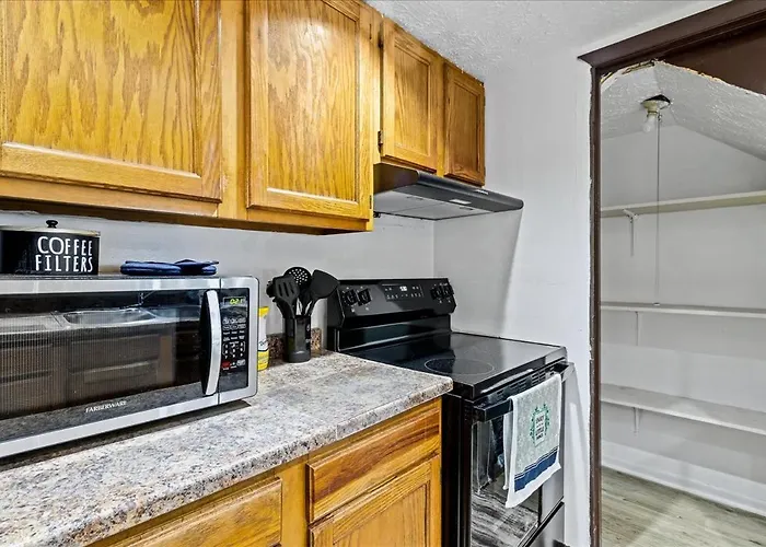 3Br Townhouse With Free Parking Near Downtown Ohio