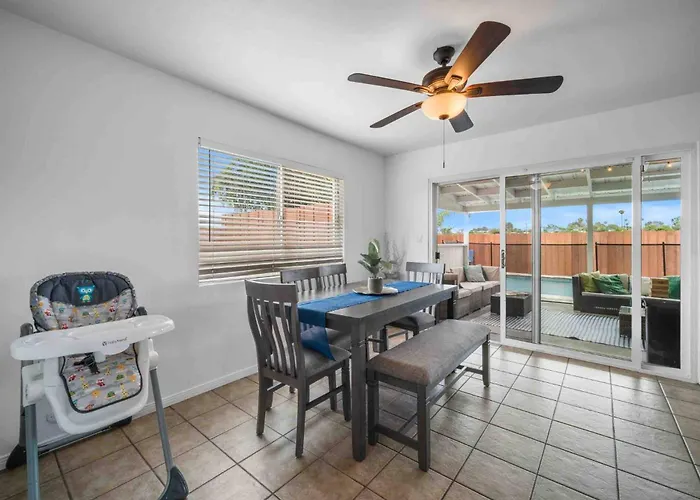 Family Retreat W/ Theater, Pool & Outdoor Dining
