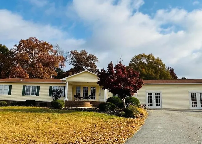 Farm Stay At Golden Meadows