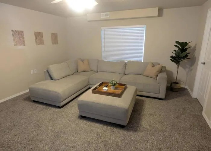 Best Location For Everything And Brand New In Draper