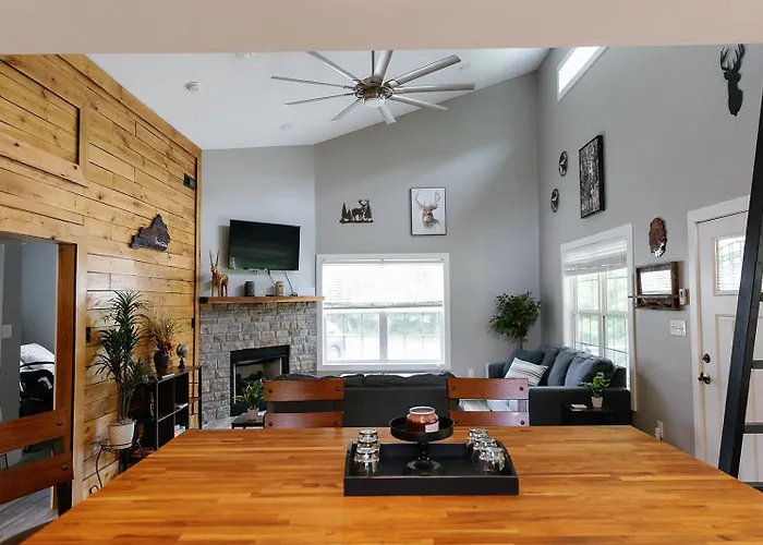 "Deer Creek Lodge" - Secluded Bourbon Trail Stay