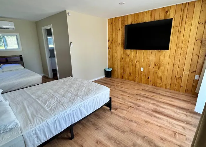 Cascade Inn