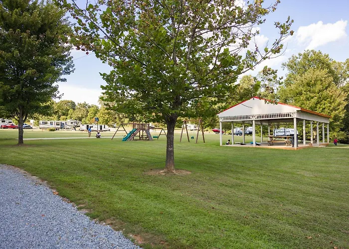 Smith Mountain Campground