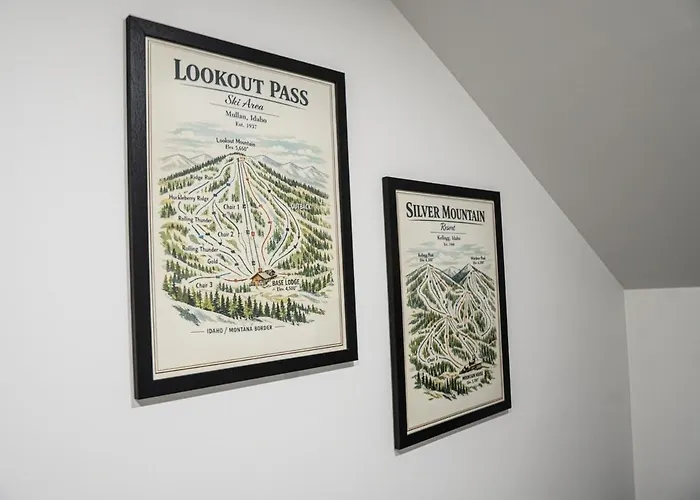 The Pines- Your Luxury Wallace Adventure Base