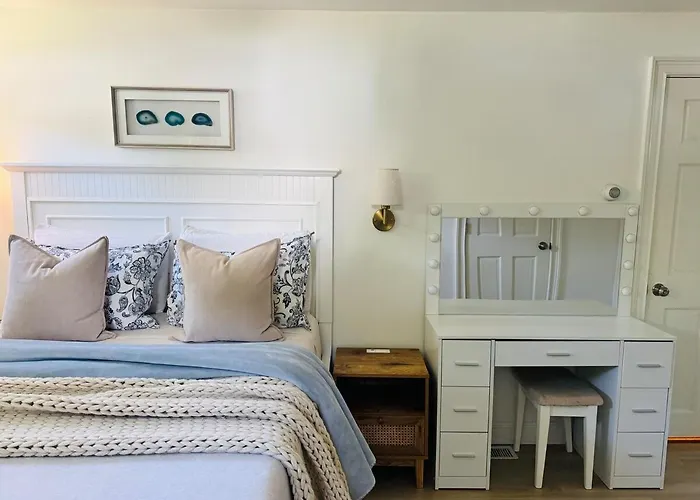 Cape Cod Retreat, Osterville Beach Pass