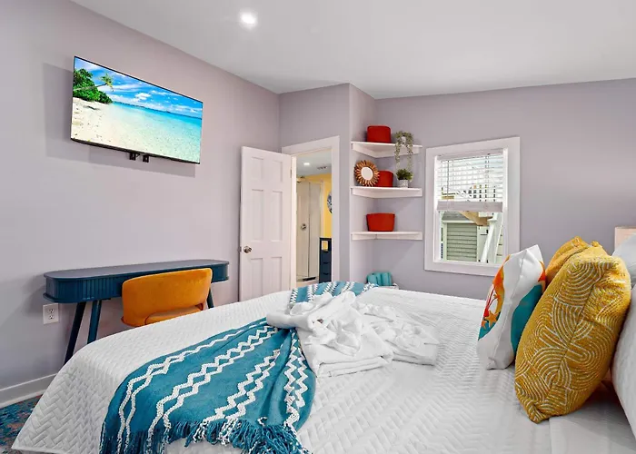 Salisbury Surf & Sol Pet-Friendly Backyard Games