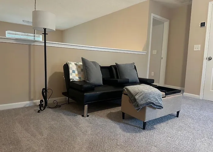 Spacious Cartersville Townhome