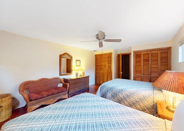 Funshine | Riverfront House In Mc Queeney With Guest House, River Views, Grill
