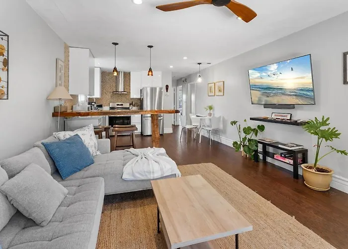 Serena Encinitas By Coastline Vacation Rentals