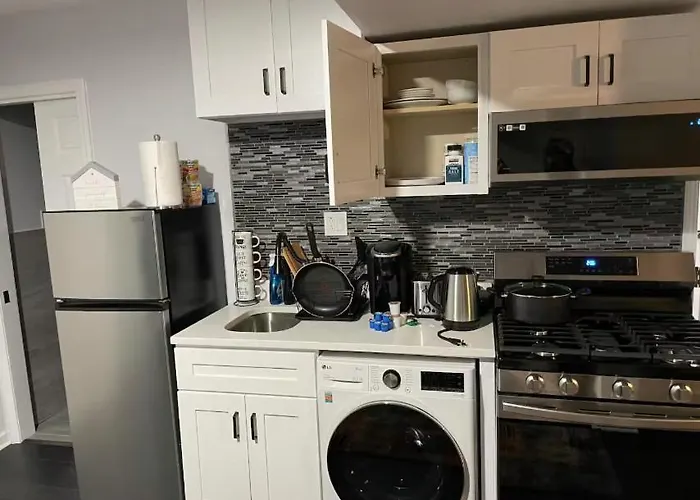 Private Cozy Modern Studio In Roswell