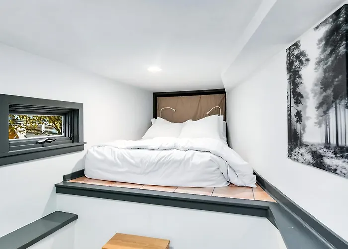 Montlake Studio in Spite House