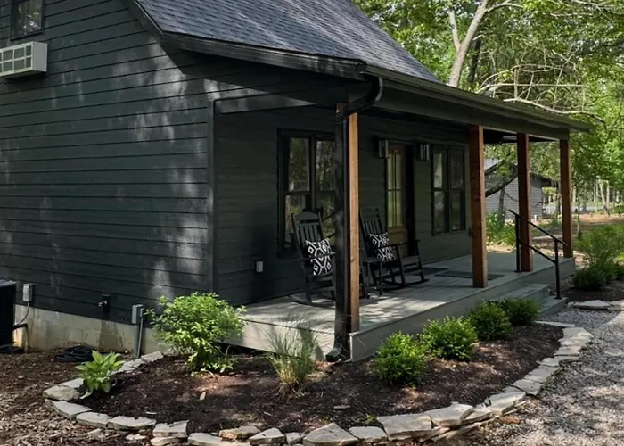 30-Acre Woods, Trail & Salt Hot Tub