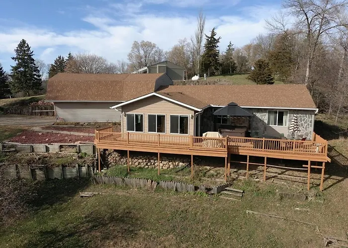 Lewis And Clark Hideaway Sd Side Hot Tub 2 Min Lake