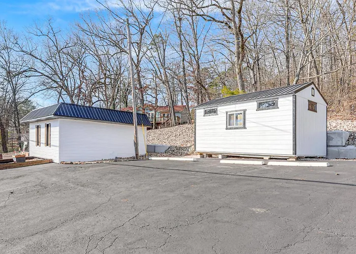 Walk To Current River: Ozarks Adventure Home!