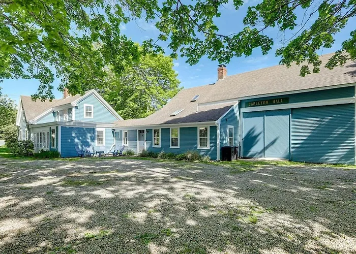 Cape Cod Farmhouse 1800S Charm