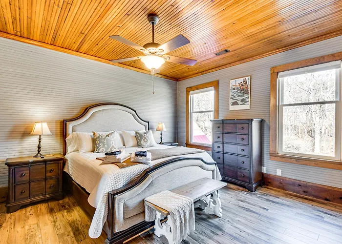 Historic Farmhouse: Memorable Moments Near Clemson