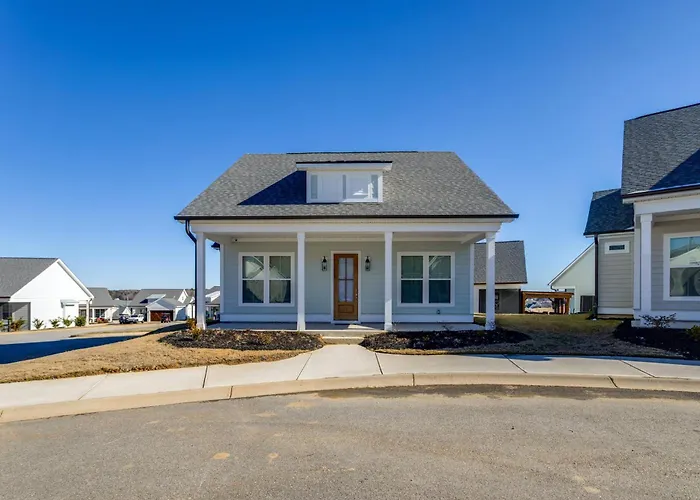 'Lakeside Retreat' W/ Boat Dock In Greenwood!