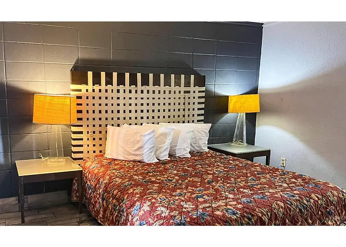Studio 6 Suites Albany, Ga