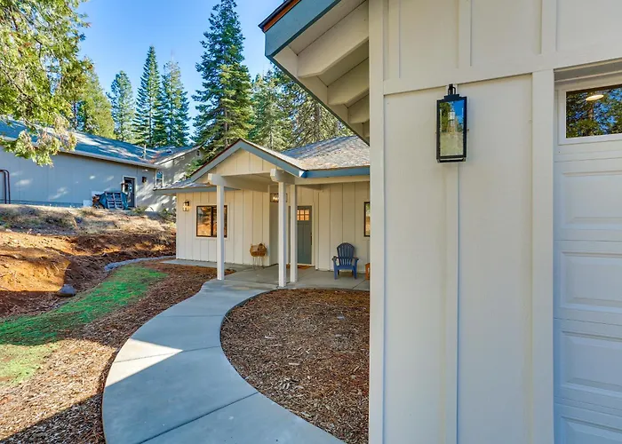 Golf & Hike! Home In Lake Almanor West Community