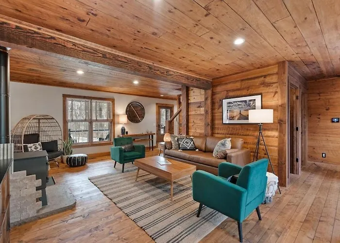 Forest Cabin Near Kohler Andrae With Hot Tub