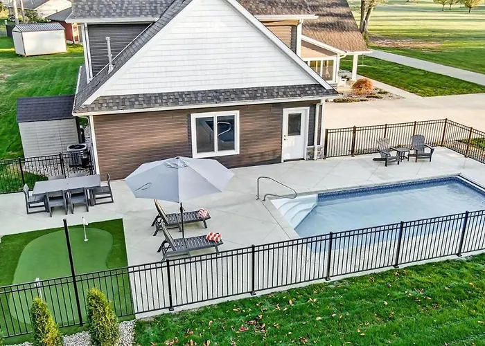 Golf Course Home With Pool And Hot Tub Near Lake And State Park